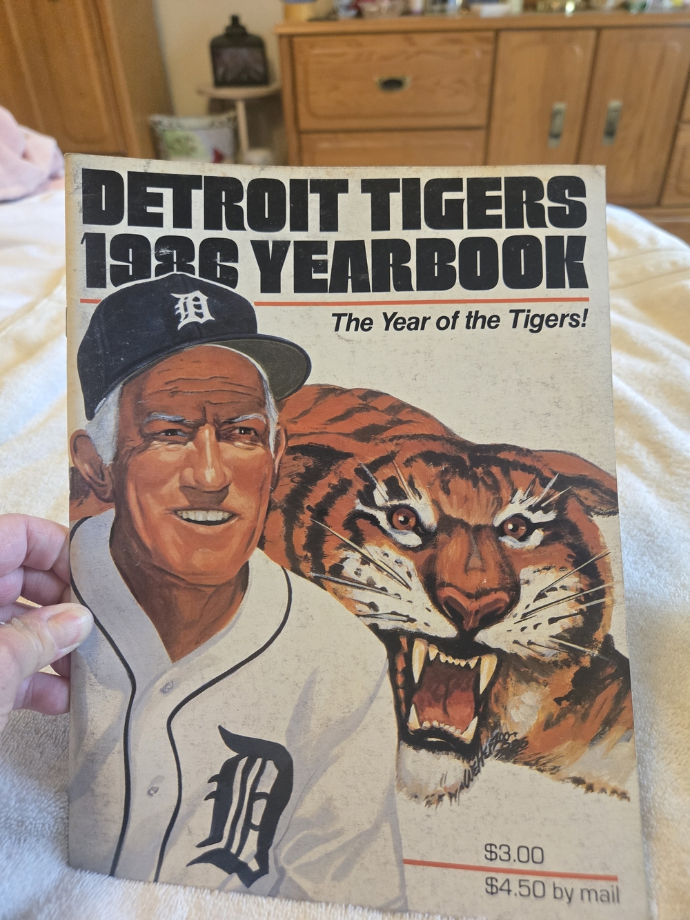 Vintage 1986 Detroit Tigers Official Yearbook